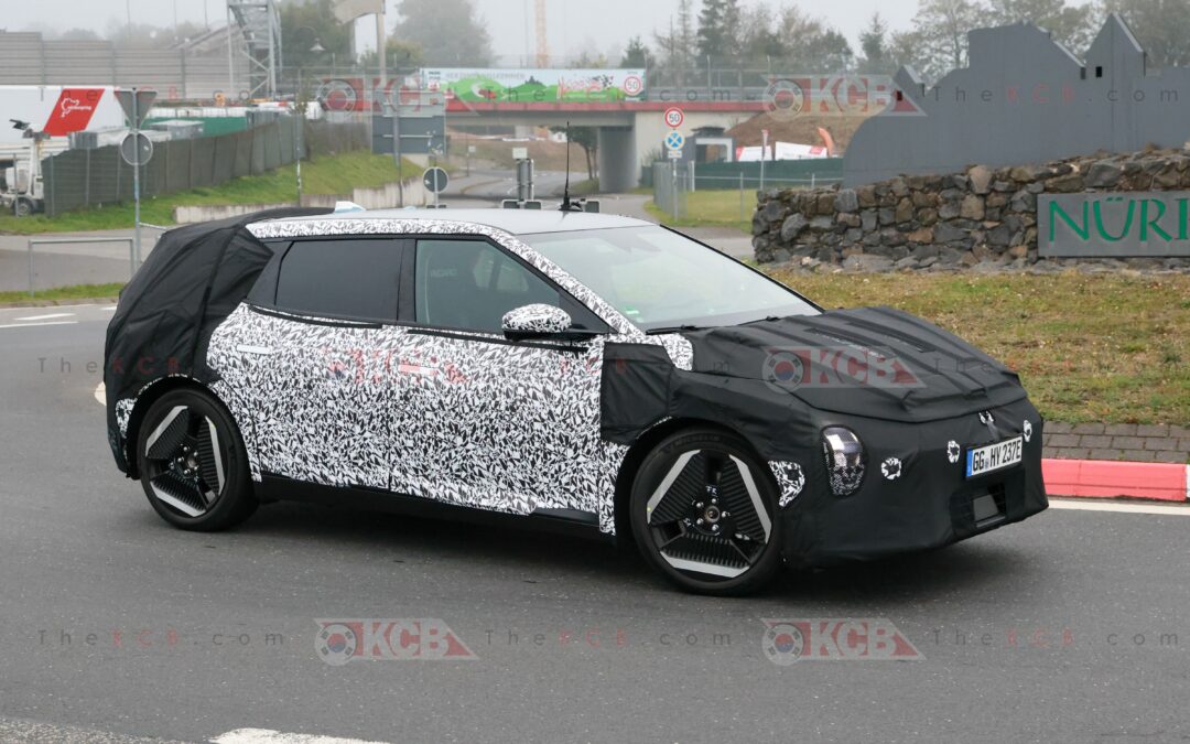 KIA EV4 Hatchback Loses Camouflage in Latest Shots