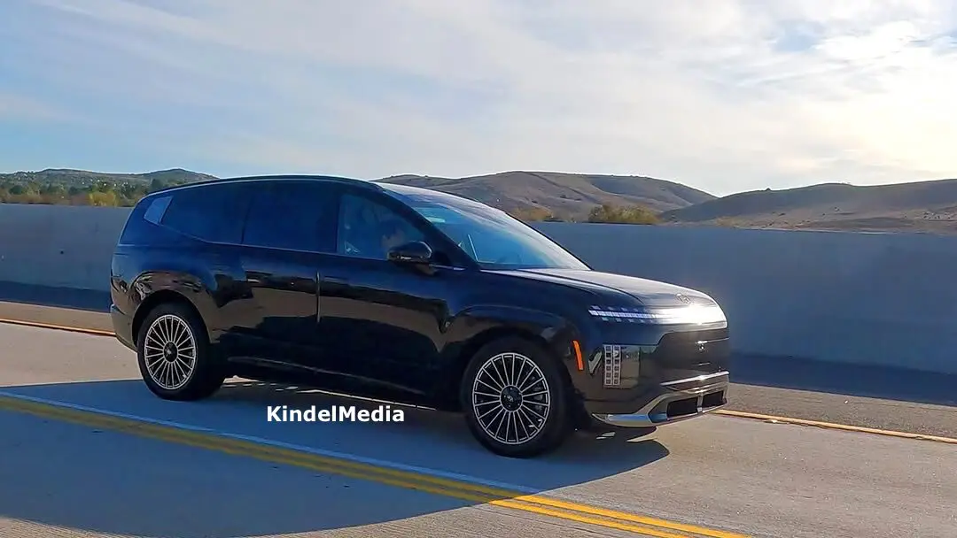 US-Spec Hyundai IONIQ9 Captured in the Wild in California