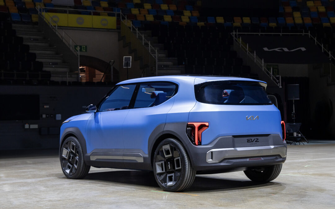 Live Gallery: KIA EV2 Concept (+25 Pictures)