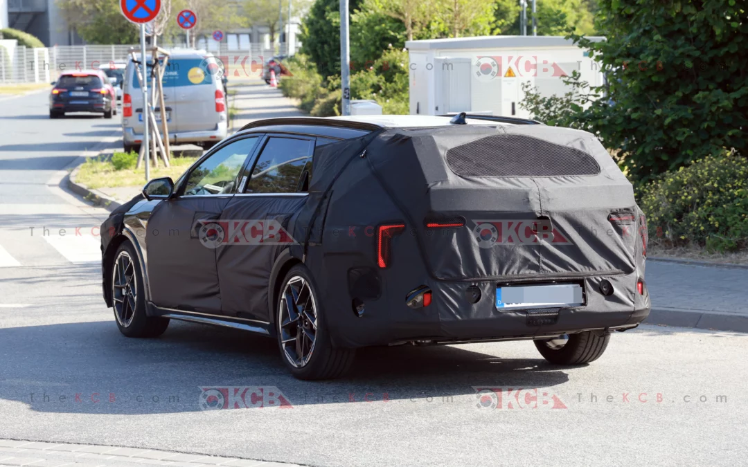 KIA K4 Wagon Spied Testing in Germany