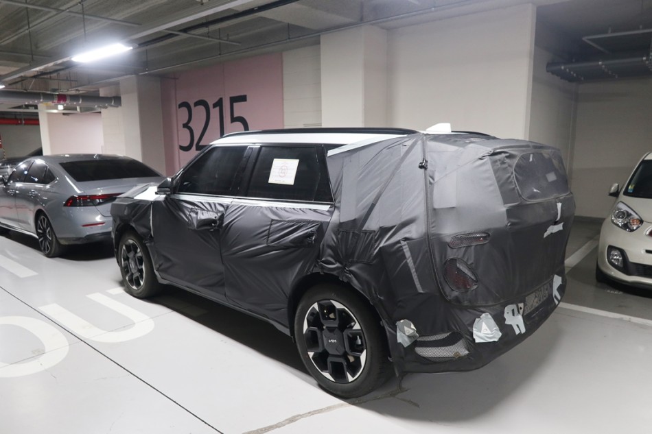 kia ev5 global version spied
