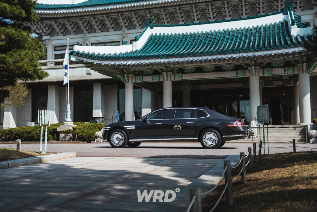 Project712 Presidential G parked at government building showing security fleet positioning