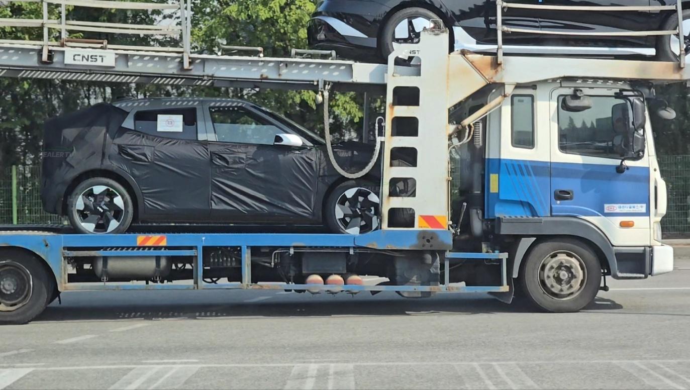 kia ev2 coupe spied 2