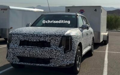 Spy Photos Reveal Key Design Details of Next-Gen Kia Telluride
