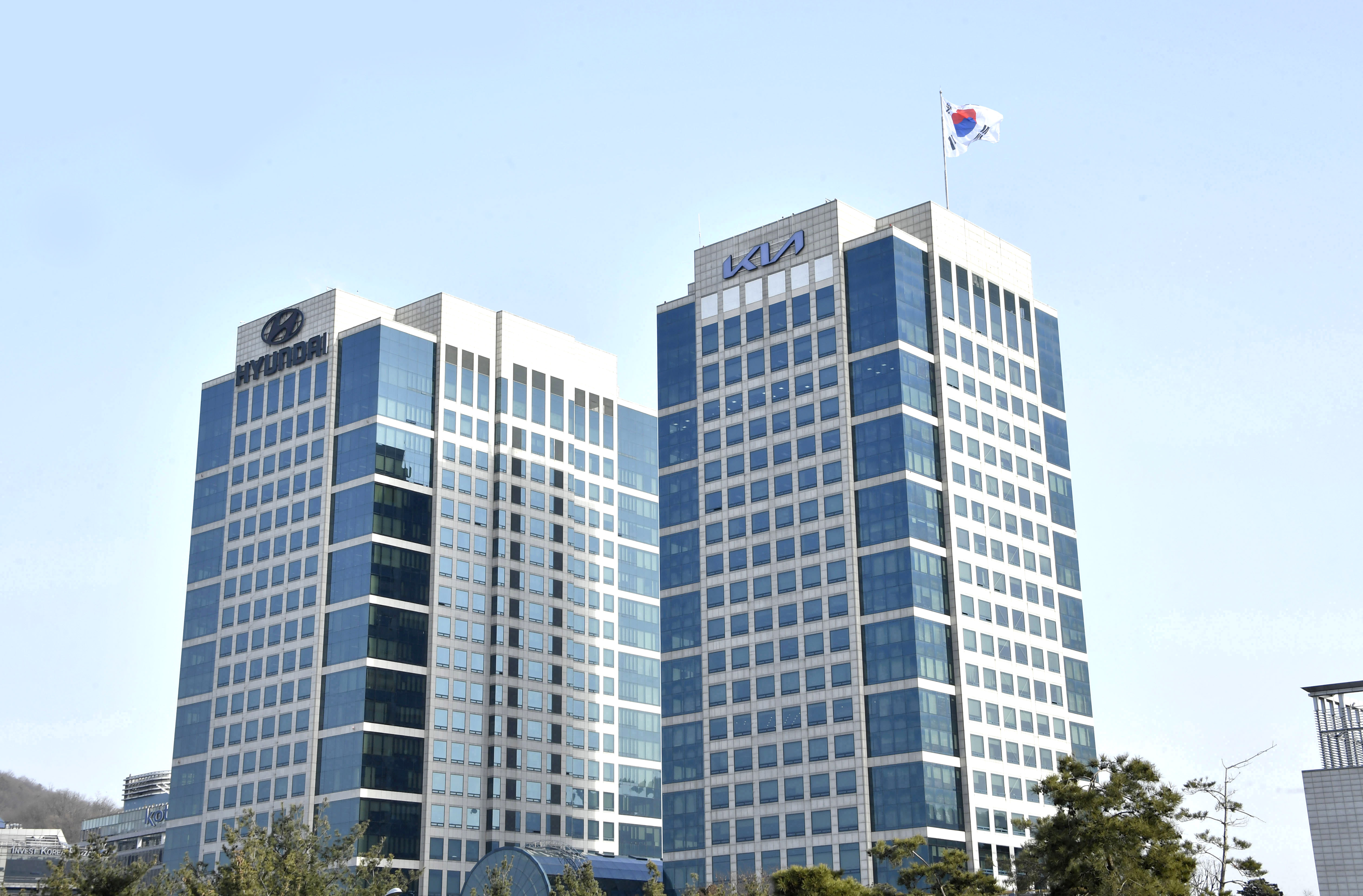 hyundai kia profit decline us tariff