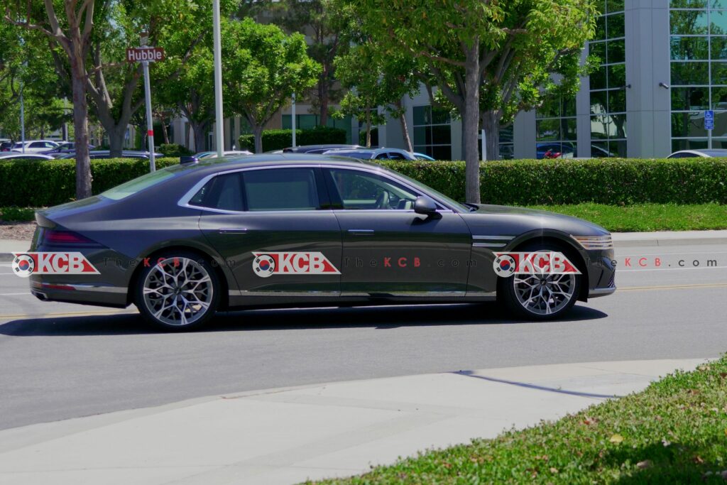 genesis g90 facelift begins testing 6