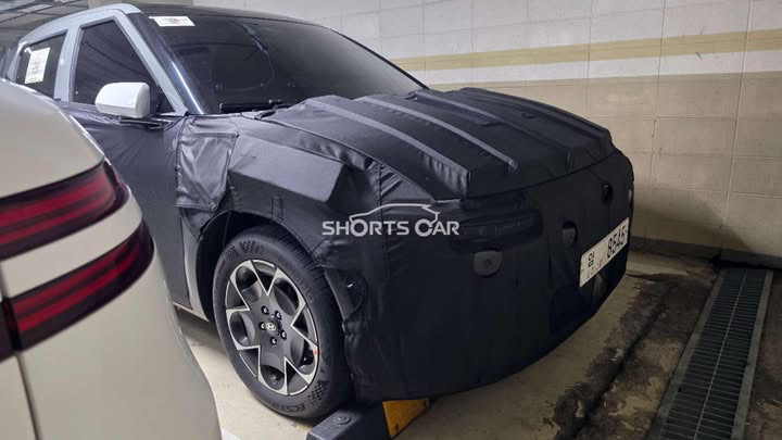 hyundai ioniq 2 spied for the first time 5