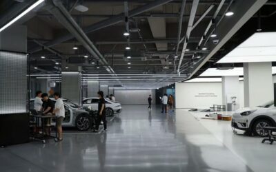 Hyundai Executive Chair Chung Euisun Reaffirms Autonomous Driving Strategy with 42dot Visit