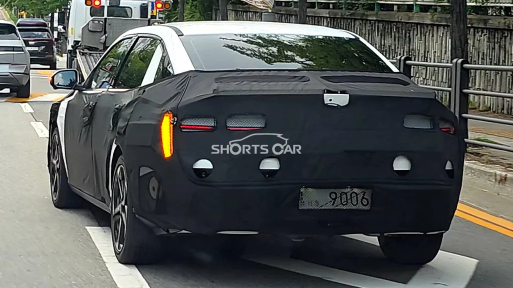 hyundai elantra cn8 taillight