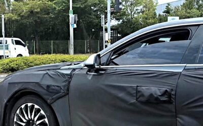 Hyundai Grandeur Facelift Spied with Apparent “Tesla-Like” Center Screen