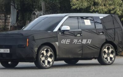 2027 Hyundai Santa Fe Facelift Spotted Up Close