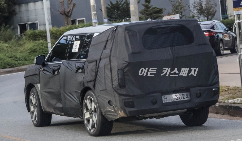 2027 hyundai santa fe facelift 5