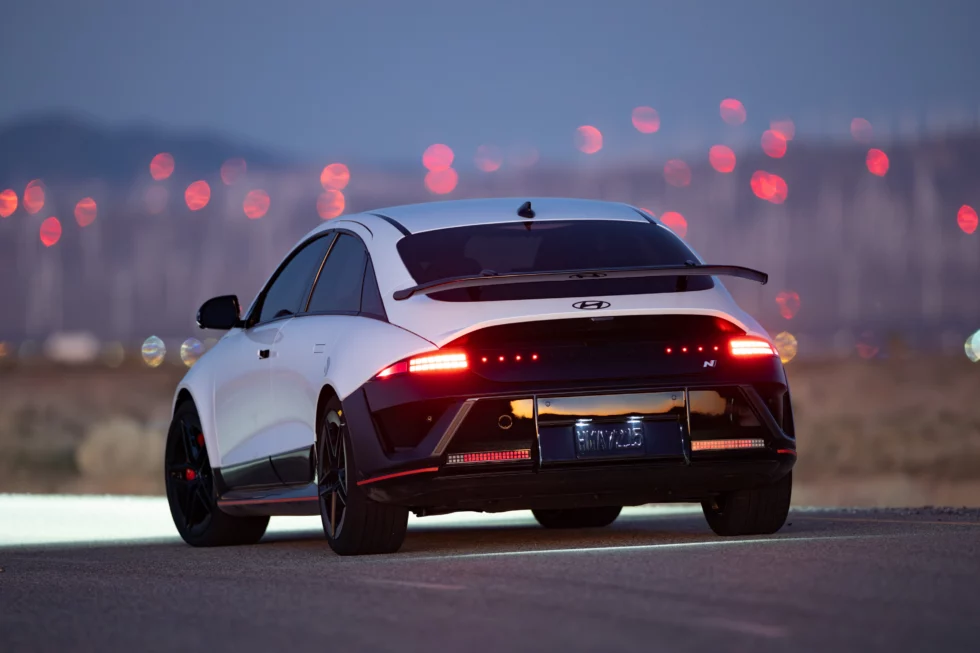 Hyundai IONIQ 6 N ABŞ-da debüt etdi - yeni yüksək performanslı elektrik avtomobili