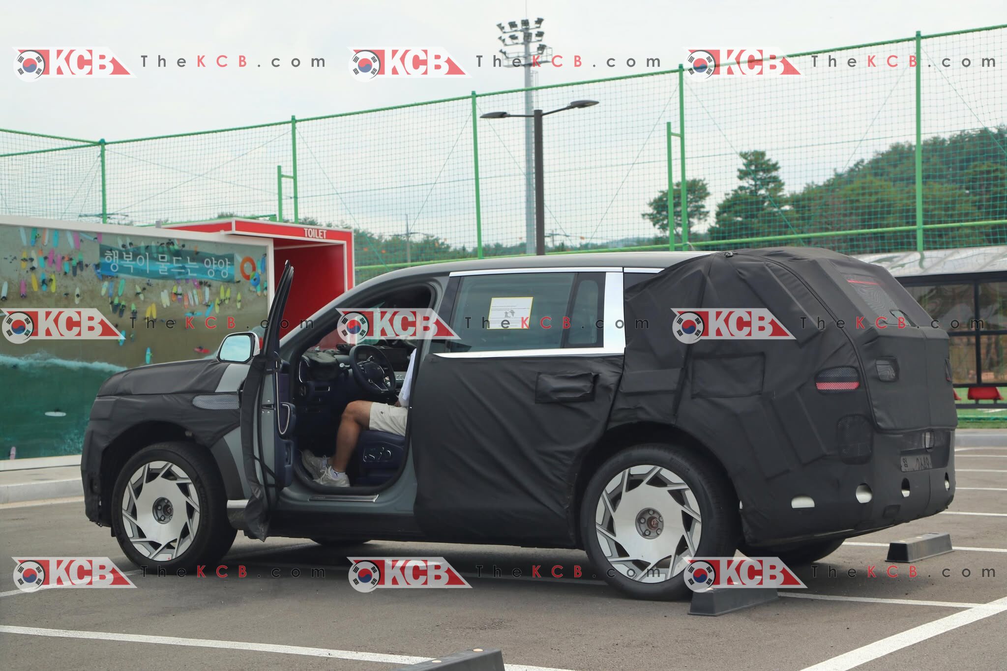 genesis gv90 interior exposed genesis gv90 interior exposed