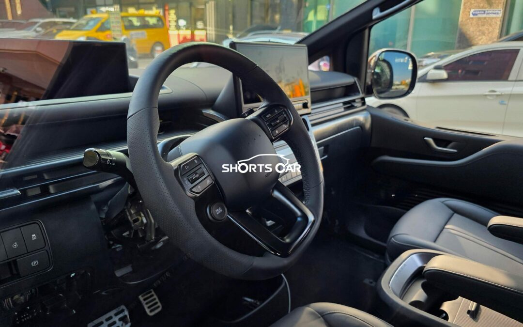 Hyundai Staria Facelift Interior Fully Revealed: New Steering Wheel, Larger Center Screen, and Modernized Cockpit