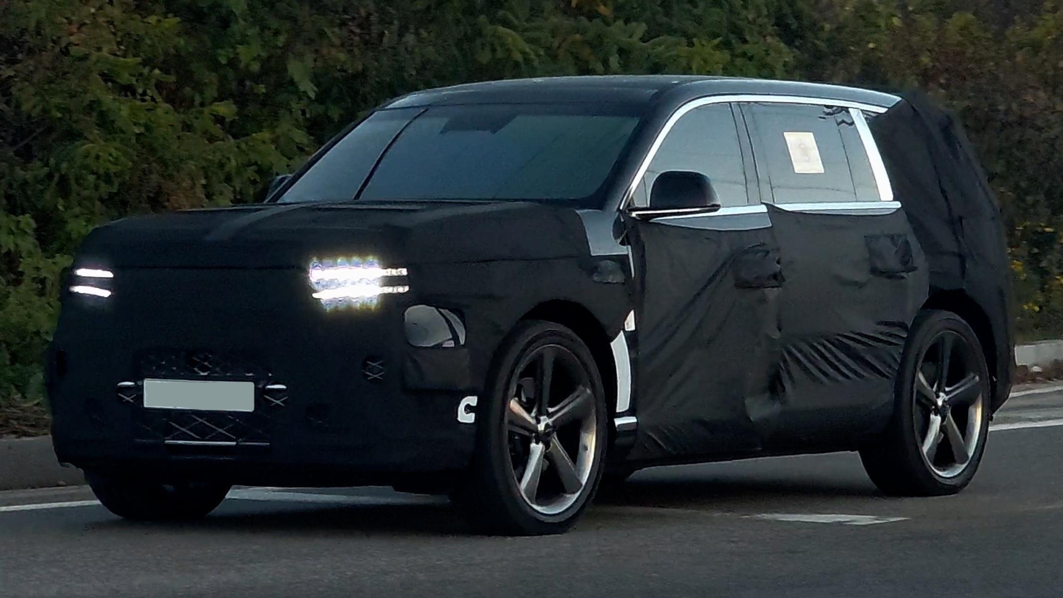 IMG_20251201_195029_290 Genesis gv90