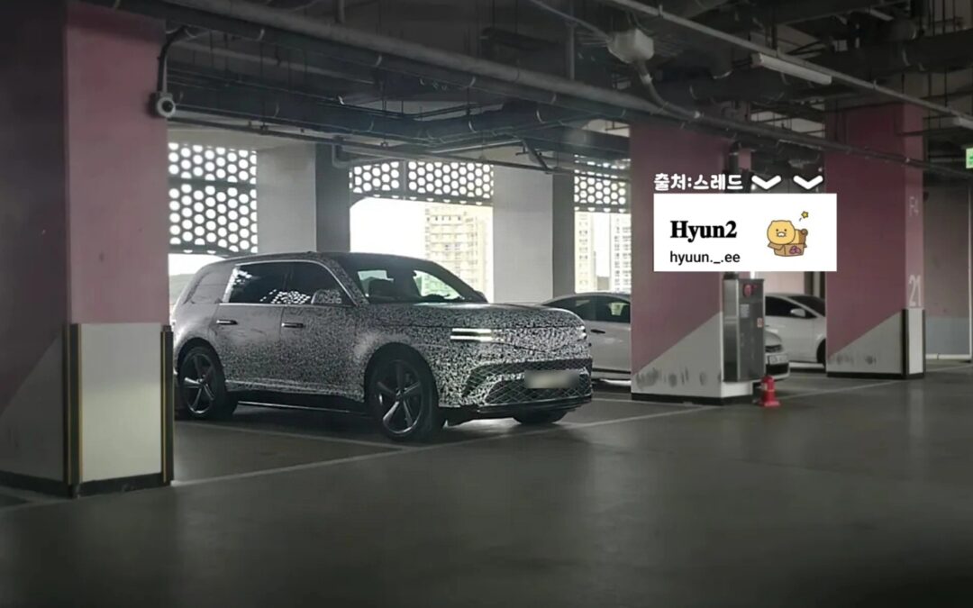 Genesis GV90 Spotted Losing Camouflage Ahead of New Year Debut