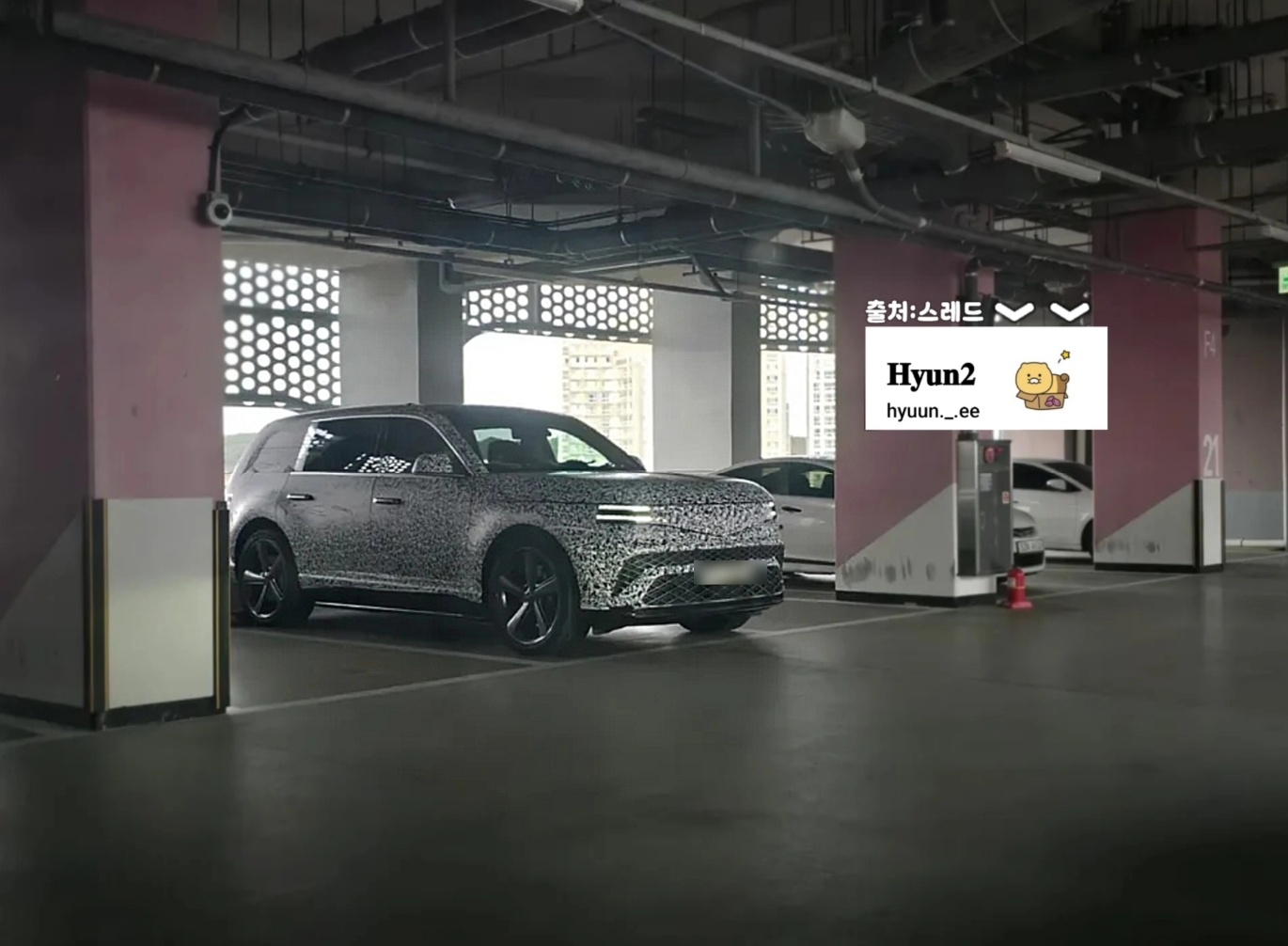 genesis gv90 loses camouflage