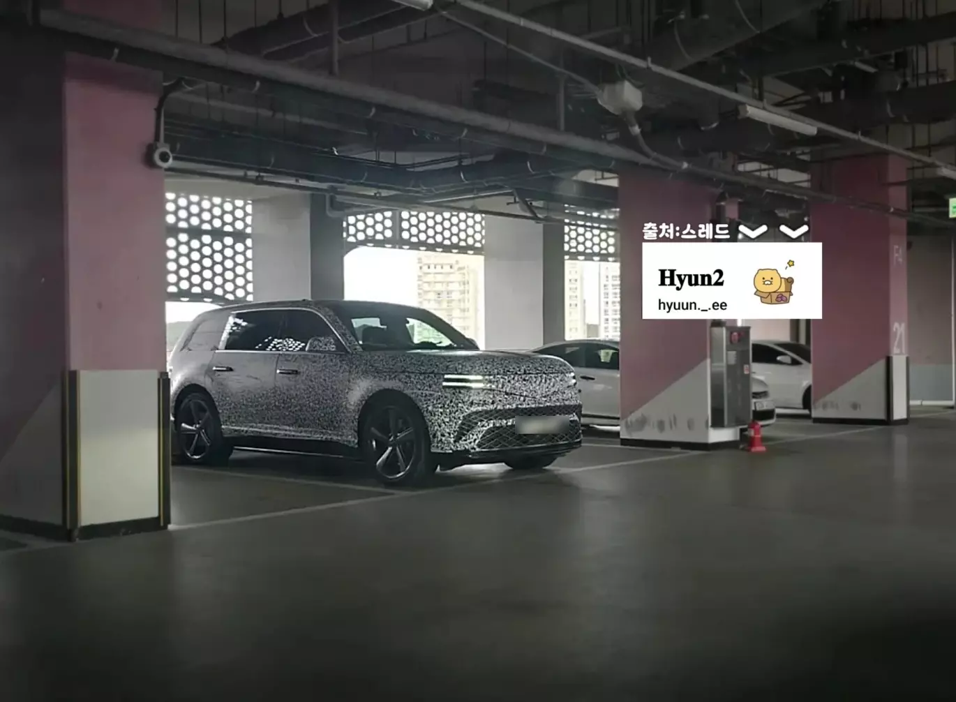 genesis gv90 loses camouflage