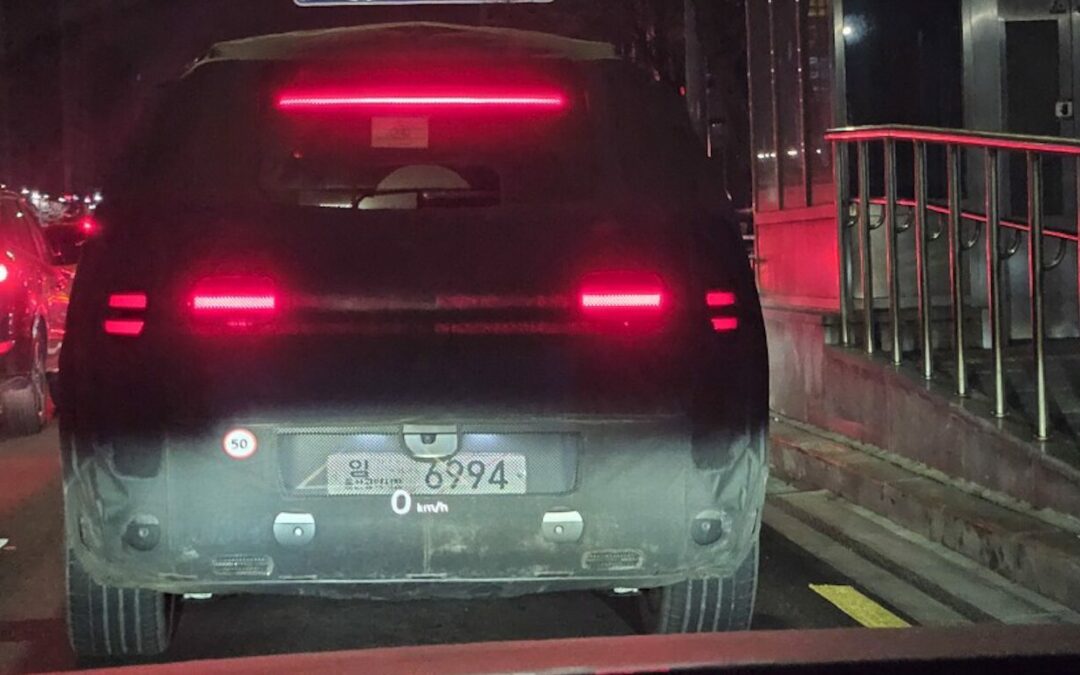 Genesis GV90 Taillight and Brake Lights Design Exposed at Night
