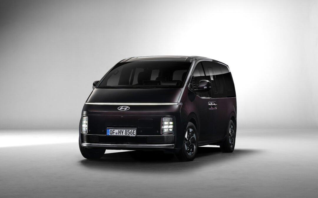 Hyundai STARIA Electric Debuts at Brussels Motor Show: A New Benchmark for Electric MPVs