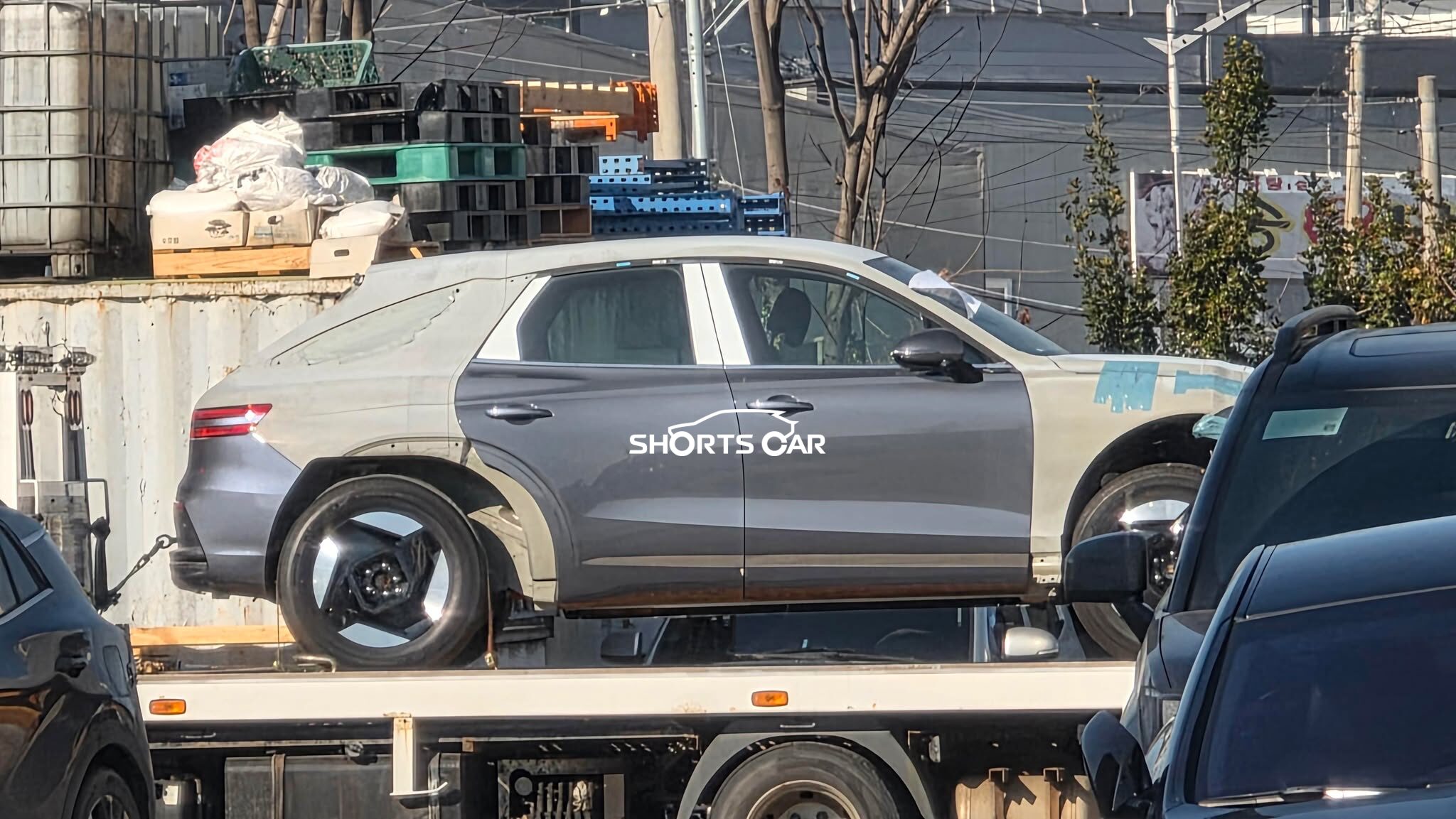 mysterious genesis gv70 test mule spotted mysterious genesis gv70 test mule spotted