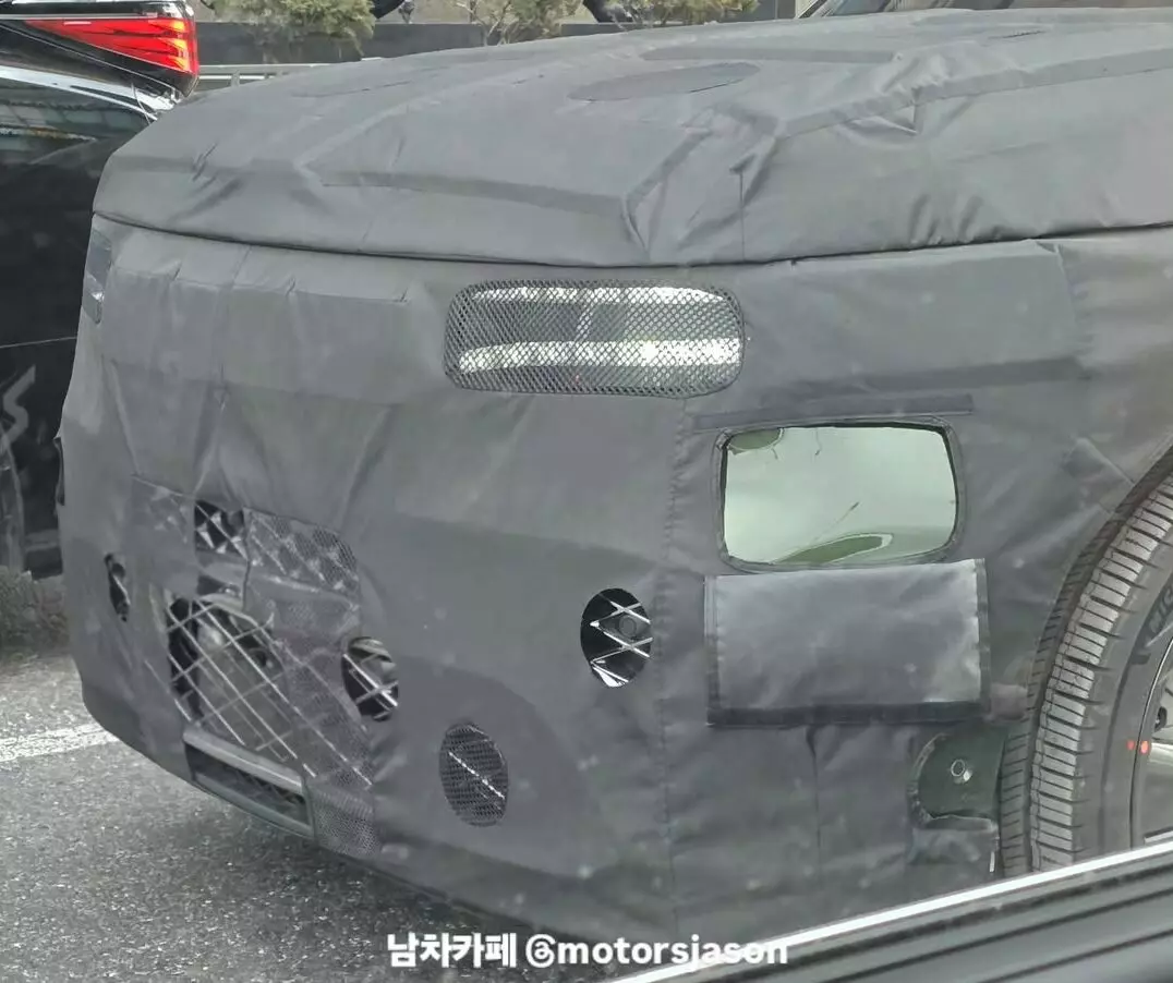 genesis gv90 emerald green