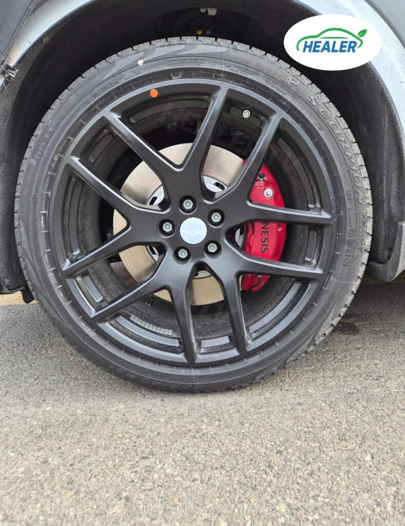 genesis gv70 magma spotted 4