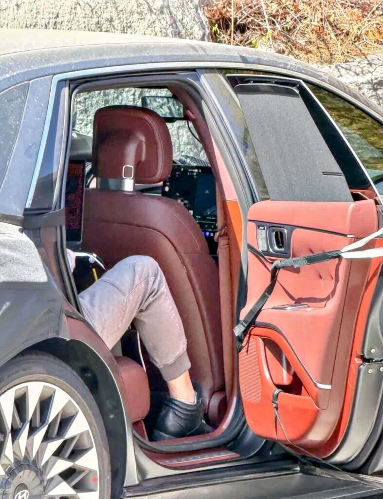 hyundai grandeur facelift interior leaked