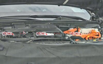 New Look, Same Heart: Grandeur Facelift Spy Shots Show Engine Bay Changes are Minimal