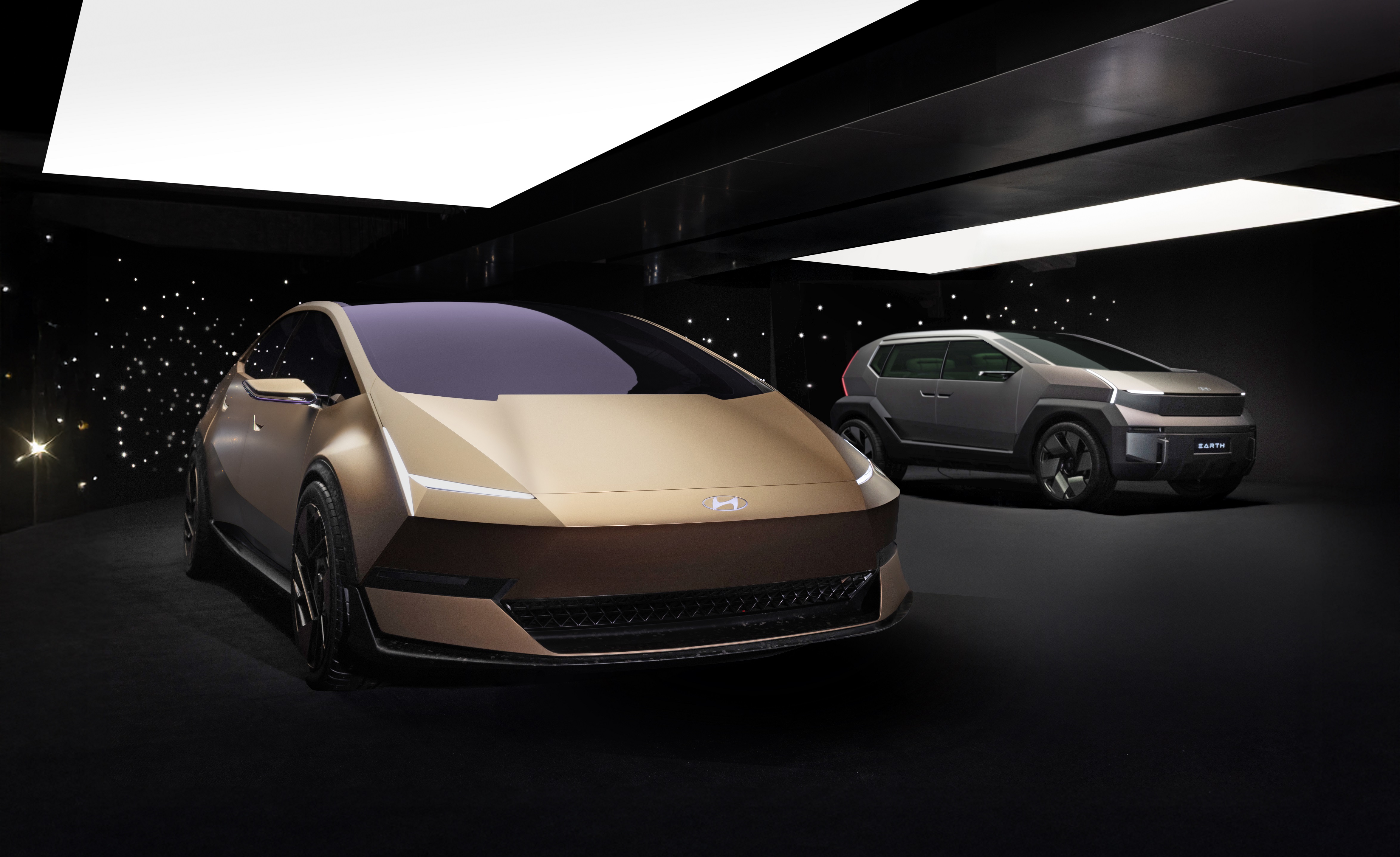 (Photo 1) Hyundai Motor Launches IONIQ Lineup Brand in China