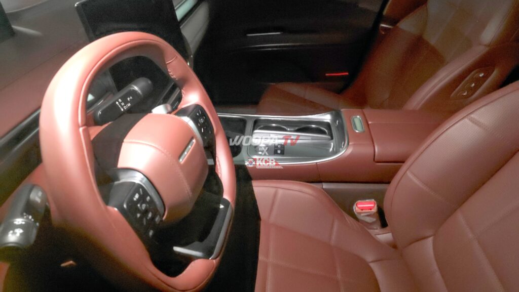 first look inside hyundai grandeur facelift luxury wine interior 9