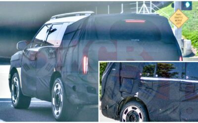 Hyundai Santa Fe EREV Captured with Two Fuel Doors