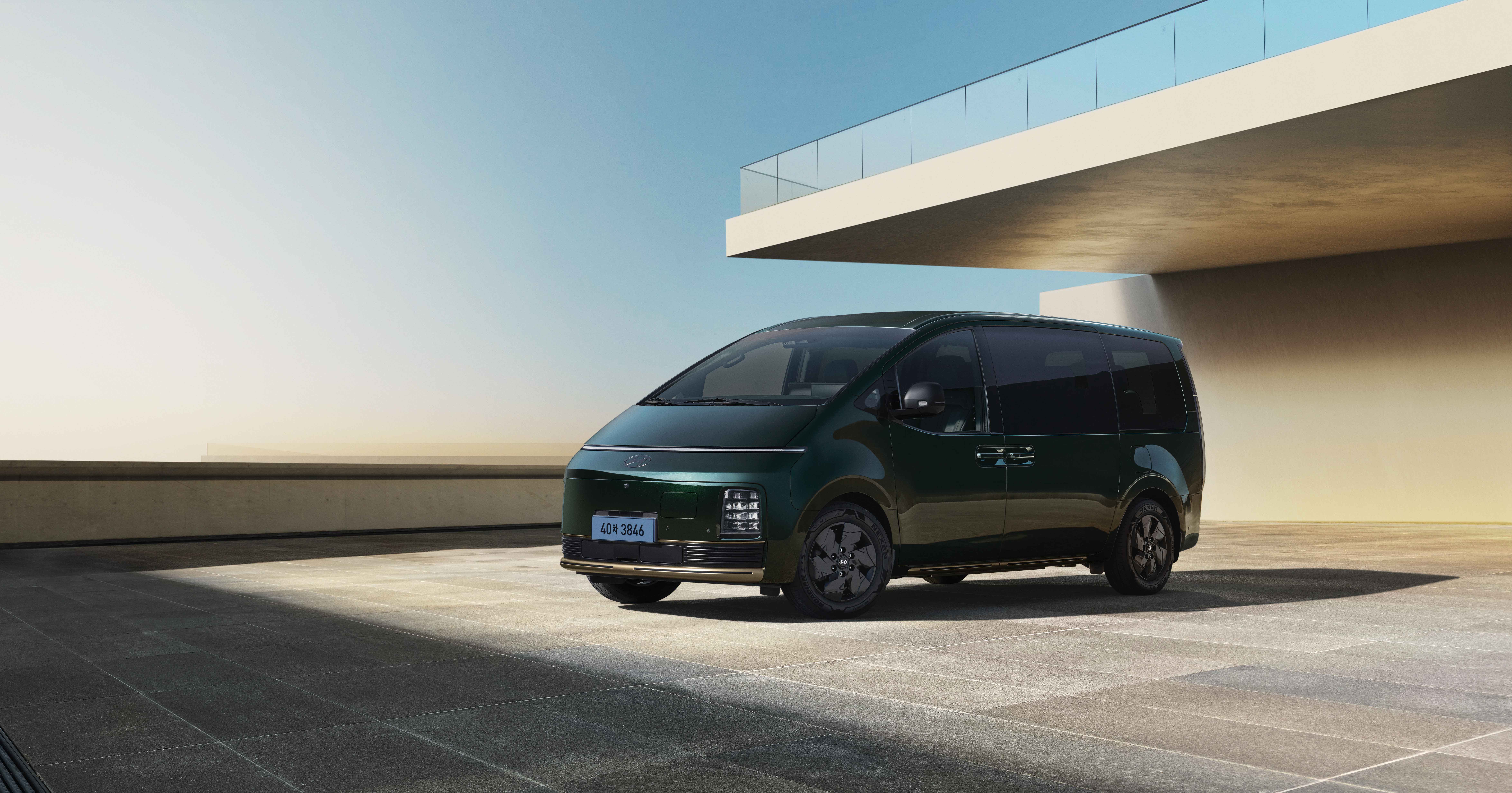 hyundai staria limousine hybrid limousine electric 1