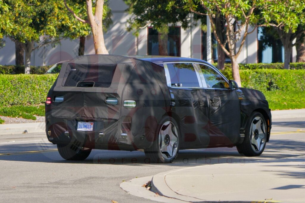 us spec genesis gv90 coach door 4